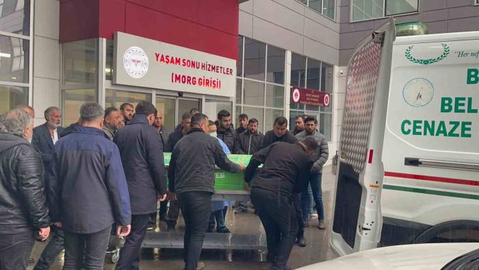 Kazada Yaralanan Kaymakam Şoförü Hayatını Kaybetti