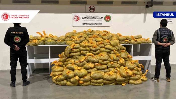 İstanbul Havalimanı’nda 586 Kilogram Uyuşturucu Ele Geçirildi