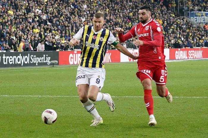 Trendyol Süper Lig: Fenerbahçe: 1 - Samsunspor: 1 (Maç Sonucu)