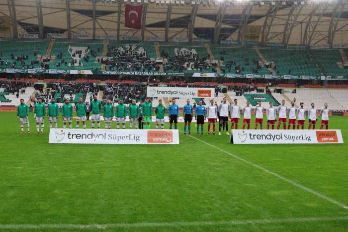 Trendyol Süper Lig: Konyaspor: 1 - Antalyaspor: 0 (İlk Yarı)