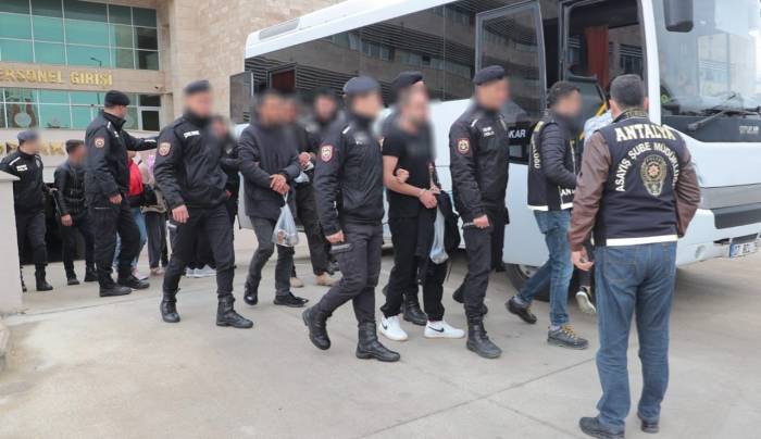 Antalya’da Bir Haftada 220 Şüpheli Tutuklandı