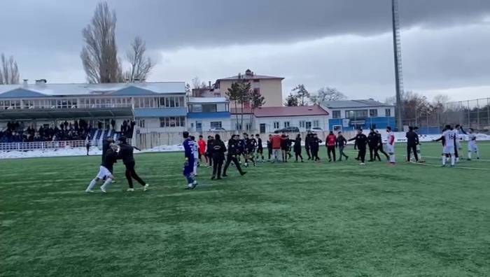 Erzurum’da Maç Sonunda Arbede