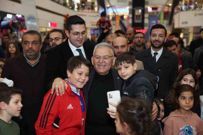 Başkan Büyükkılıç, Spor Etkinliğine Katıldı