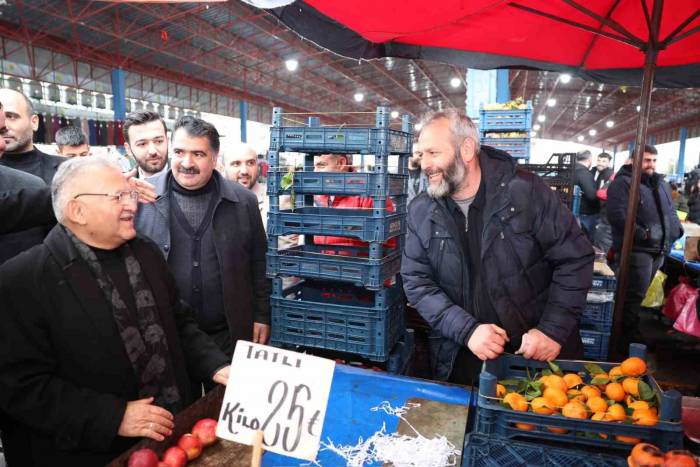 Başkan Büyükkılıç, İldem Pazarı Esnafı İle Buluştu