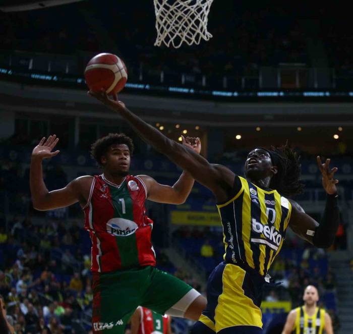 P. Karşıyaka, Sezonun En Farklı Yenilgisini Aldı