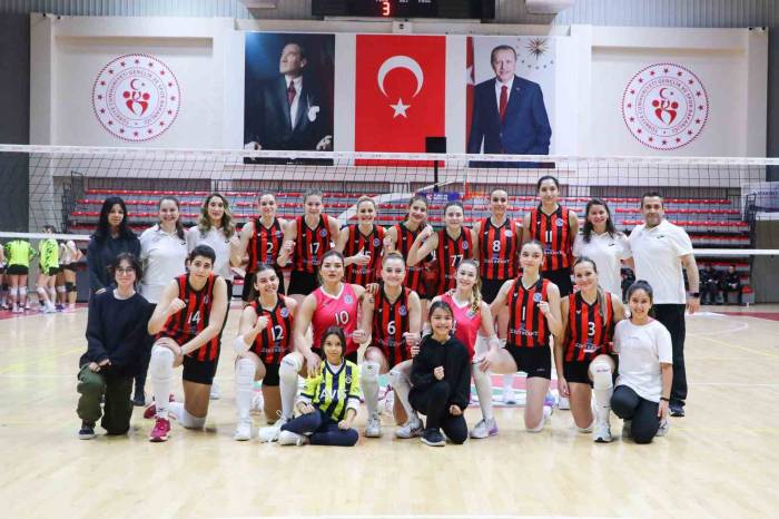 Çiftlikköy’ün Sultanları Adım Adım Play - Off’a