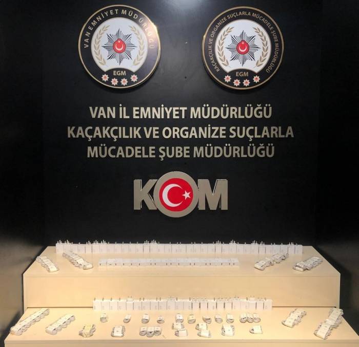 Van’da Gümrük Kaçakçılığı Operasyonları