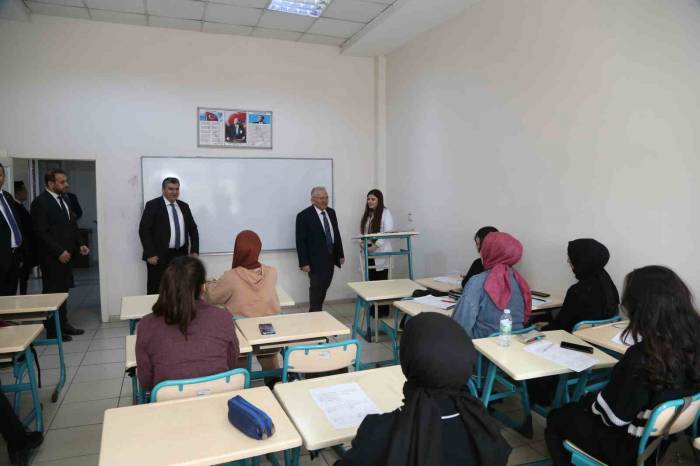 Başkan Büyükkılıç: "Dijital Zehirlenmelere Fırsat Vermeyin"