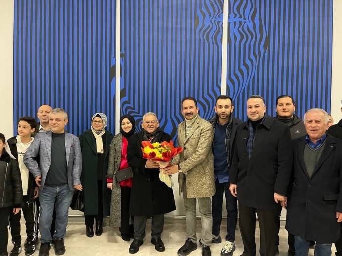 Başkan Büyükkılı, İstanbul’da Kayserililer Tarafından Karşılandı