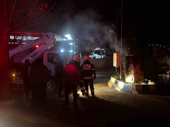 Milas’ta Elektrik Trafosu Patladı