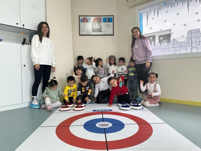 Turgutlu’da İlk Kez ‘Floor Curling’ Heyecanı Yaşandı