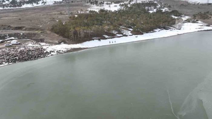 Sıhke Gölü Kısmen Buz Tuttu