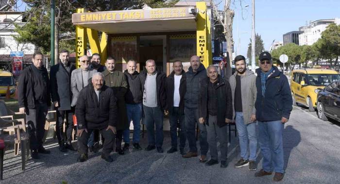 Başkan Günel Mesaiye Vatandaşların Taleplerini Dinleyerek Başlıyor