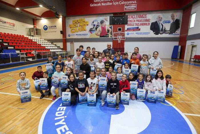 Sandıkçı: “Öğrencilerimizi Yeteneklerini Keşfedeceği Programlarla Buluşturuyoruz”