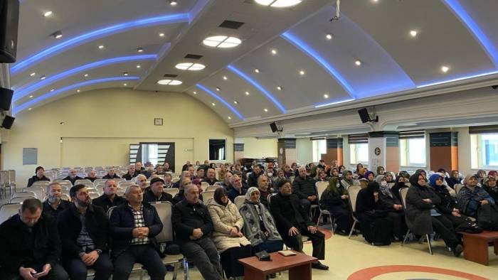 Düzce’de Umre Semineri Düzenlendi