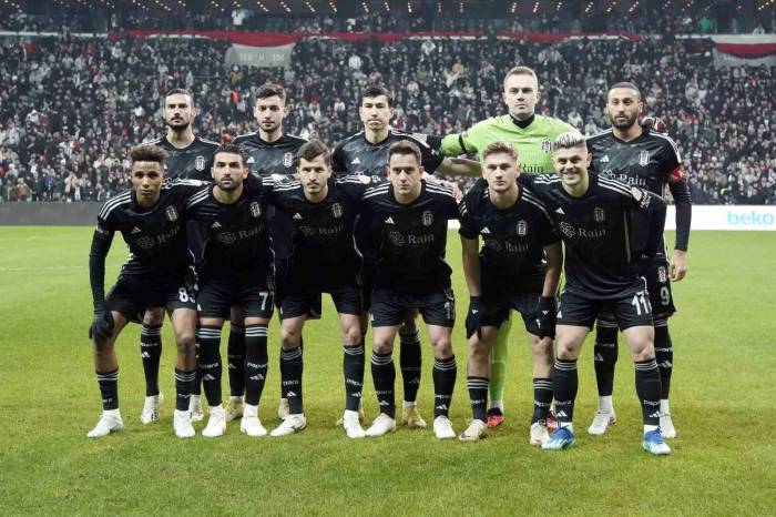 Beşiktaş Savunmayı Oturtamadı