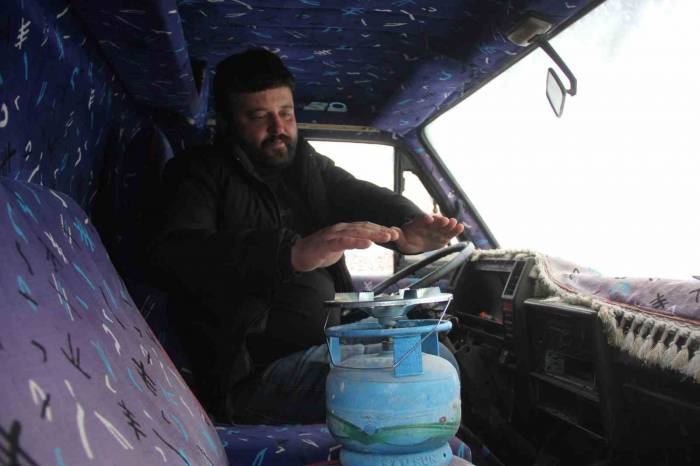 Sivas’ın Soğuk Havasına Dayanamadı, Yaptığıyla Hayrete Düşürdü