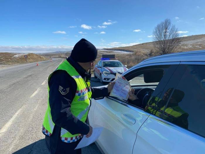 Jandarma Ekipleri, Trafik Uygulamalarını Artırdı