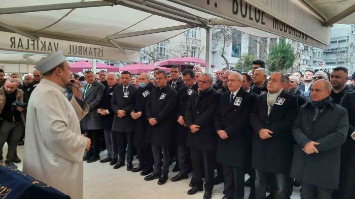 Altan Öymen’in Eşi Aysel Öymen Son Yolculuğuna Uğurlandı