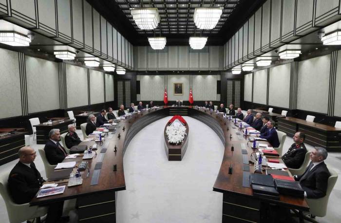 Mgk’da Terörle Mücadele Vurgusu: "Milli Güvenlik Siyasetinin, Proje Terör Örgütleri Üzerinden Kurgulanan Planlarla Akamete Uğratılamayacak"