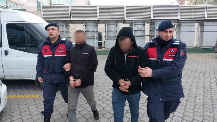 Jandarmadan Uyuşturucu Operasyonu: 2 Gözaltı