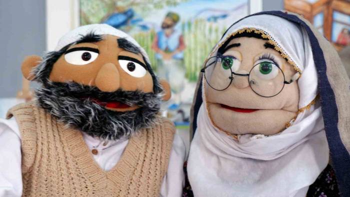 Erzurumlu Gülbeyaz Nene Ve Turan Dede’den Alper Gezeravcı’ya Mesaj Var