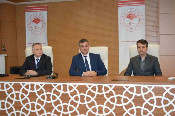 İl Tarım Müdürü Yeniay, Düşünce Ve Önerilerini Dinledi