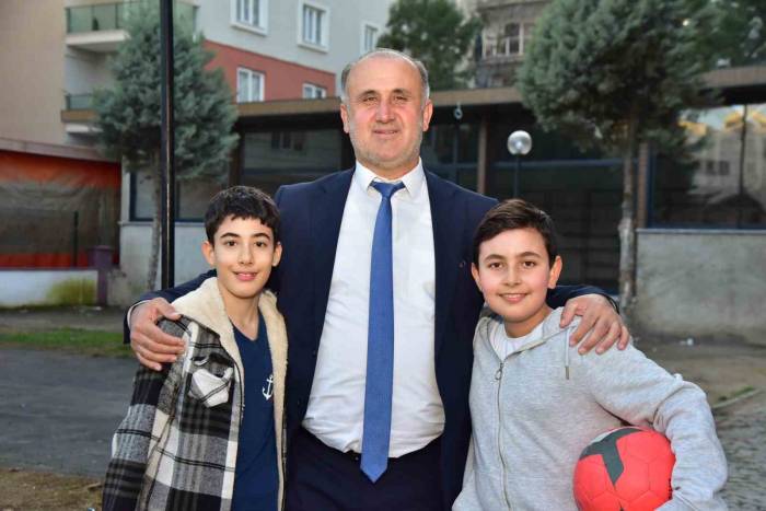 Kemal Uysal Eğitim Atölyesi İçin İlk Kitaplar İncirliovalılardan