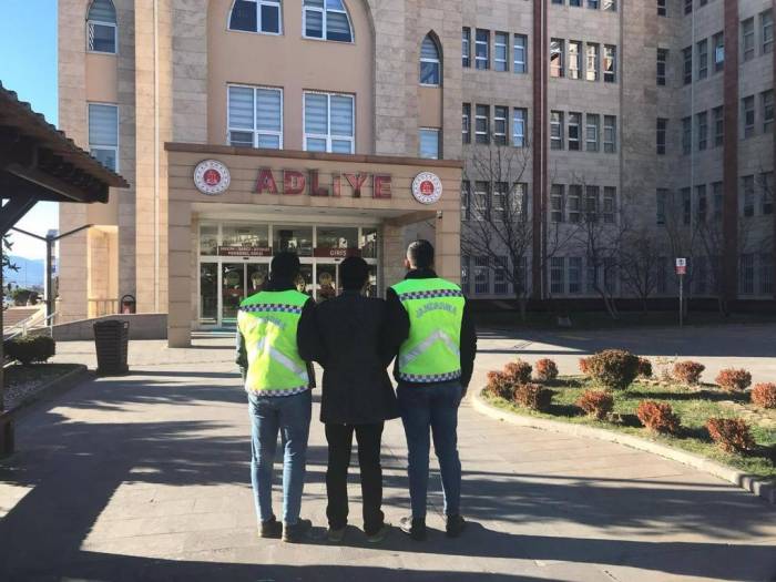 Kahramanmaraş’ta Aranan 7 Düzensiz Göçmen Yakalandı