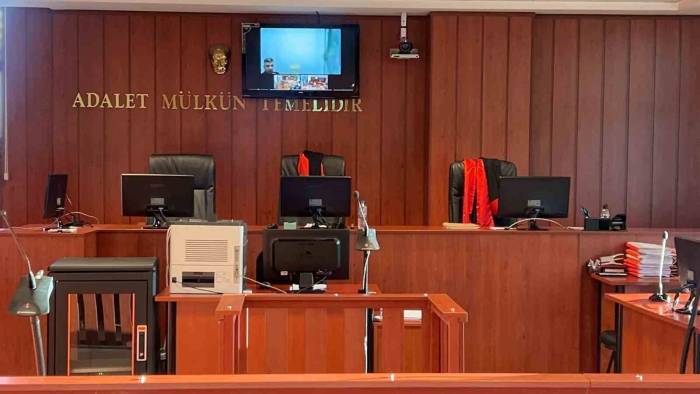 Genç Çift Odada Değil Depoda Can Vermiş