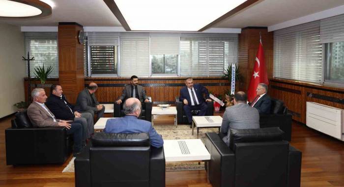 Başkan Büyükkılıç’tan Çiftçilere: "Birlikte Daha Güzel Çalışmalar Yapacağız"