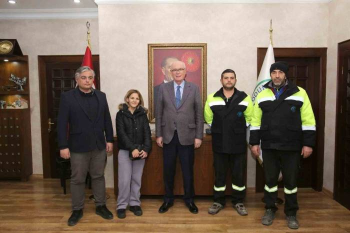 Örnek Davranış Sergileyen Odunpazarı Belediyesi Personeline Teşekkür