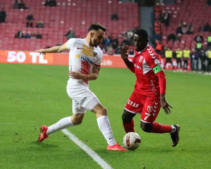 Trendyol Süper Lig: Samsunspor: 2 - Kayserispor: 0 (Maç Sonucu)