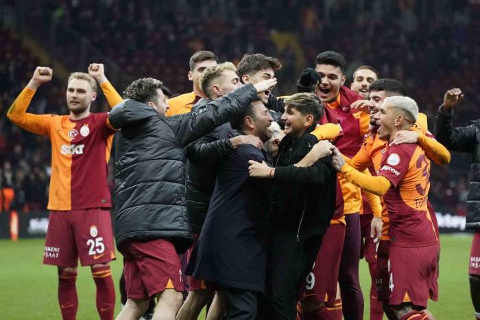 Trendyol Süper Lig: Galatasaray: 3 - İstanbulspor: 1 (Maç Sonucu)