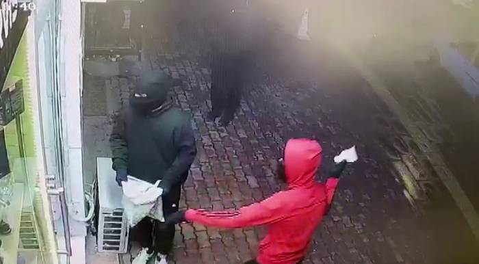 Karaman’da 500 Bin Liralık Cep Telefonu Hırsızlığı Kameraya Yansıdı