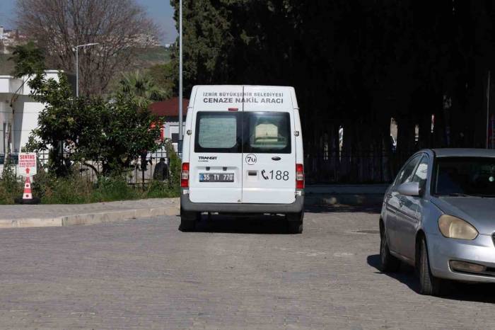 Doçent, Boşanmadan Bir Gün Önce Katliam Yapmış