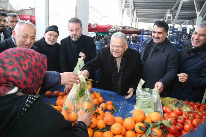 Başkan Büyükkılıç, Ziya Gökalp’te Vatandaşlarla Buluştu