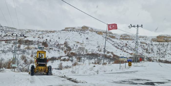 Malatya’da Kar Yağışı Nedeniyle 129 Köy Yolu Ulaşıma Kapandı