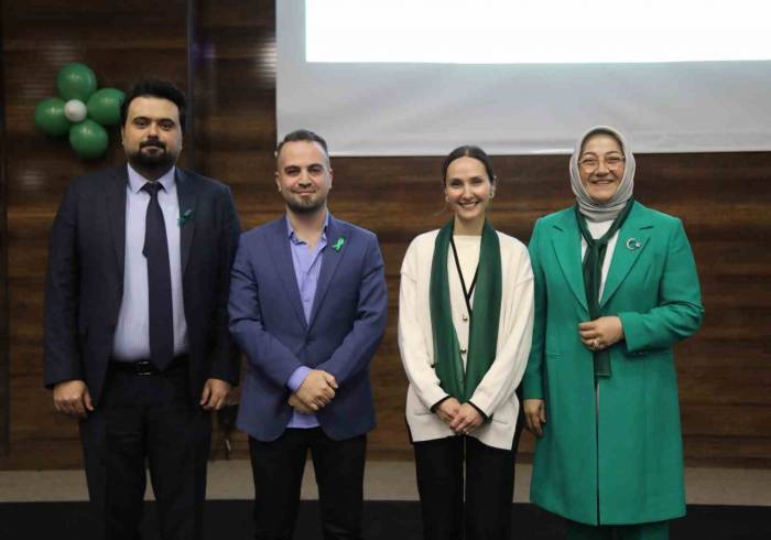 Van Büyükşehir Belediyesi ’rahim Ağzı Kanseri’ Semineri Düzenledi