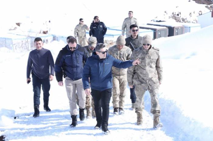 Kaymakam Özçelik’ten Üs Bölgesine Ziyaret