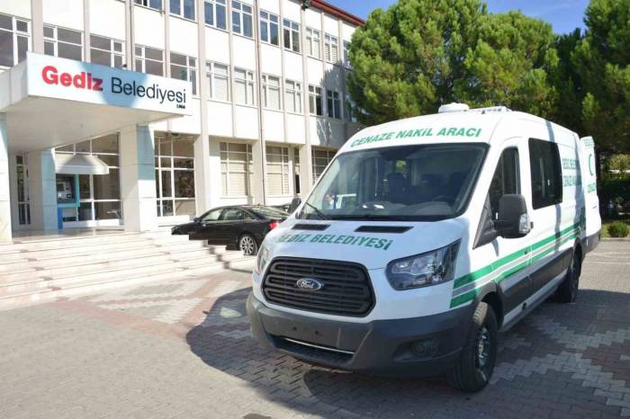 Gediz Belediyesi Cenaze Hizmet Aracı Geçtiğimiz Yıl 29 Bin 468 Kilometre Yol Kat Etti