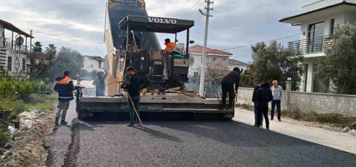 Bodrum Mumcular’da Sıcak Asfalt Çalışması