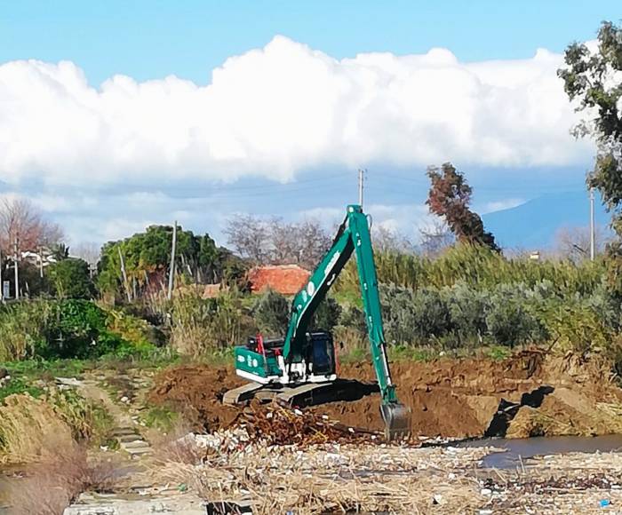 Tarihi Taş Köprüde Dsi Tarafından Yapılan Temizlik Çalışması Memnun Etmedi