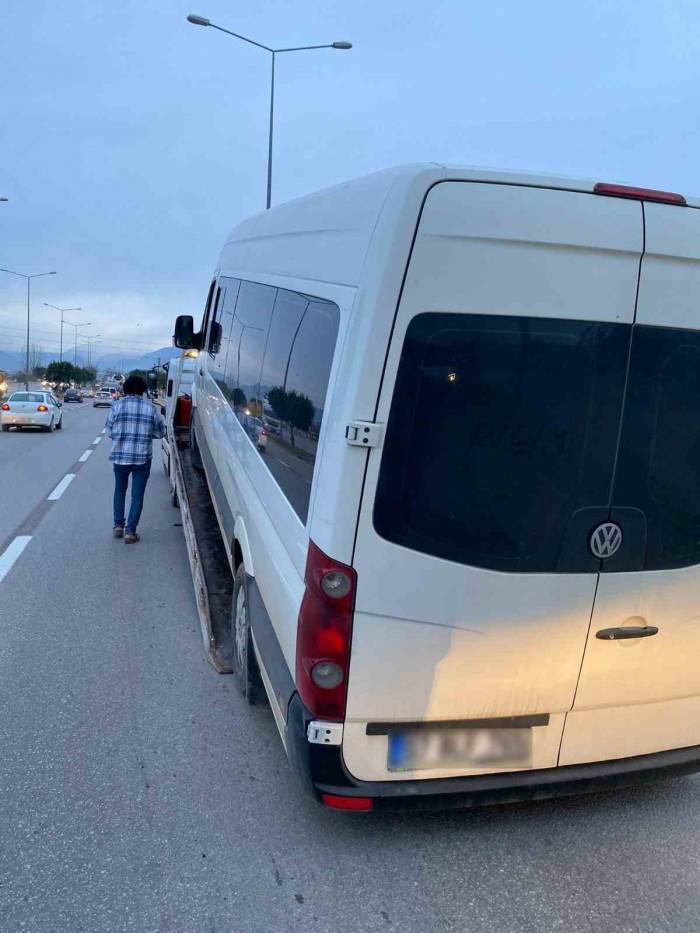 Korsan Taşımacılık Yaptığı Tespit Edilen 162 Sürücüye İşlem Yapıldı, Araçlar Trafikten Men Edildi