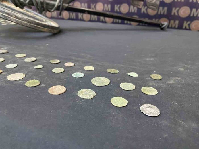 İstanbul Merkezli 7 İlde Tarihi Eser Kaçakçılığı Operasyonu: 9 Gözaltı