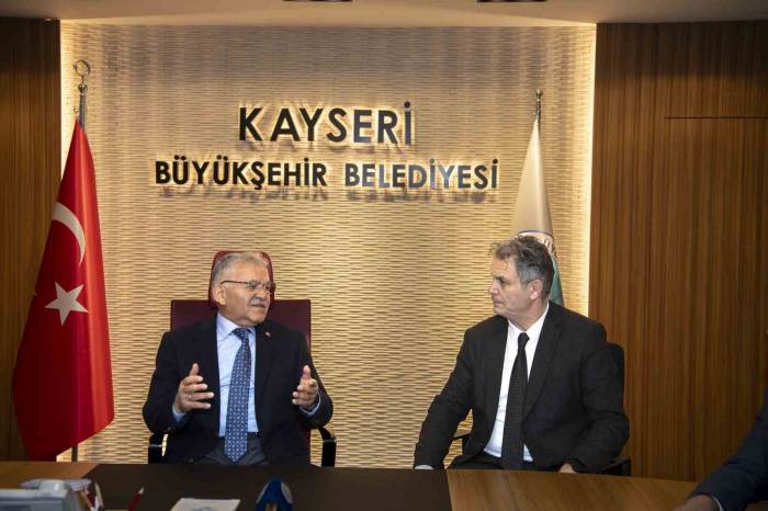 Amatör Spor Kulüpleri’nden Başkan Büyükkılıç’a: “Her Zaman Yanınızdayız”