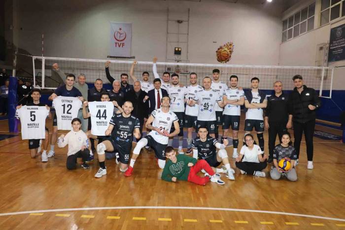 Nazilli Belediyespor Voleybol Takımı Play-off’larda