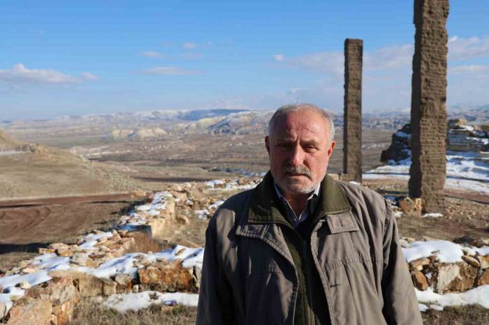 Kapadokya’dan Gezeravcı’ya Soru: "Heykeller Uzaydan Görünüyor Mu?"