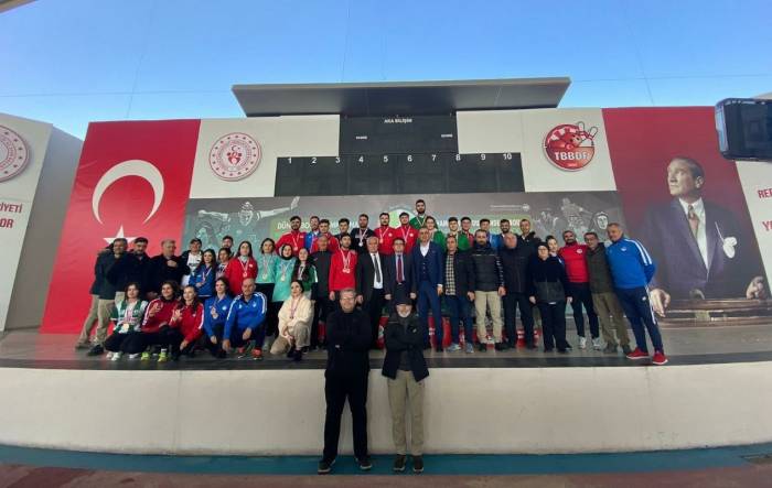 Alaçamspor Türkiye Şampiyonu