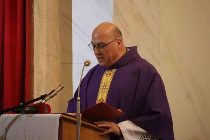 Santa Maria Kilisesi’ndeki Saldırıda Ölen Cihan Tuncer İçin Anma Töreni Yapıldı